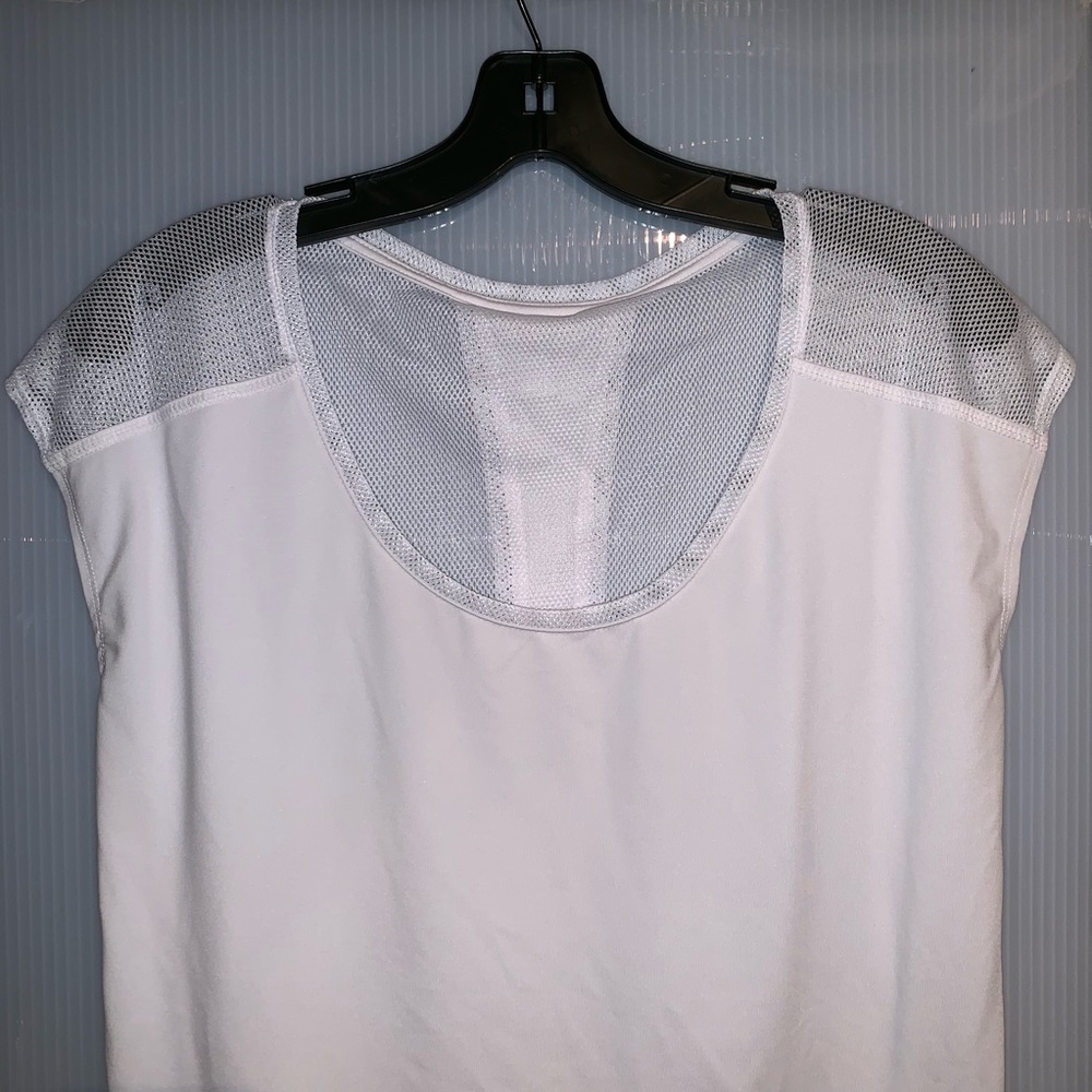FABLETICS White Mesh Back Workout Top - Picture 2 of 6